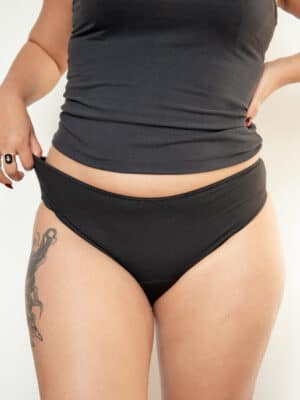 Culotte menstruelle zoe flux abondant taille L avant noire