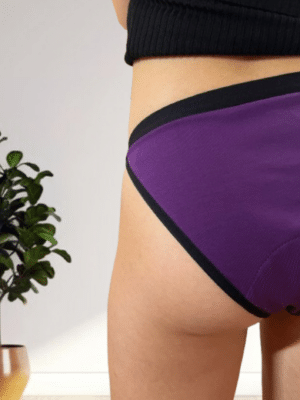 Culotte menstruelle avec attaches violette flux abondants